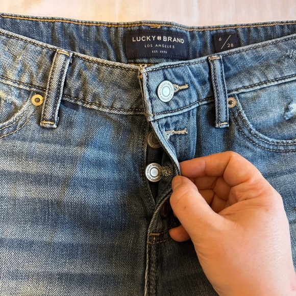 Lucky Brand Women's Distressed Jean Shorts - Picture 5 of 6